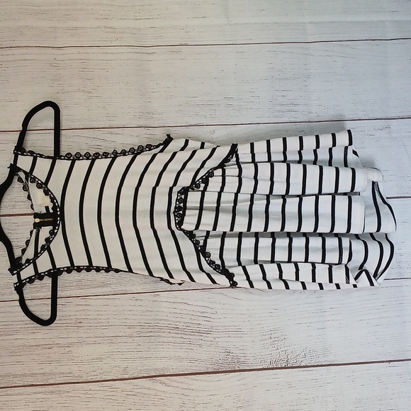 Altar'd State white black stripe tunic tank with zipper size small - Picture 1 of 8